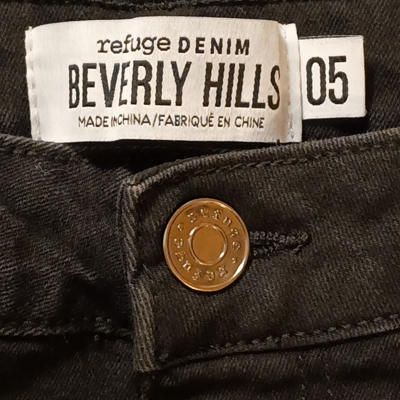 Beverly Hills Refuge Denim Jeans - Picture 3 of 4
